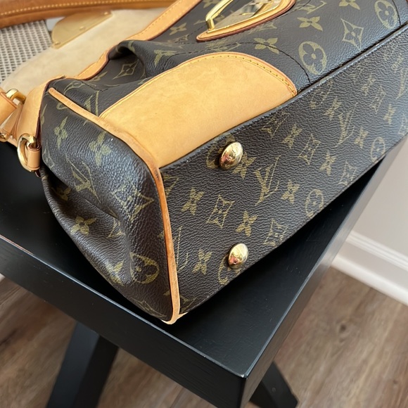 LOUIS VUITTON Beverly Vintage Shoulder Handbag - Picture 13 of 15